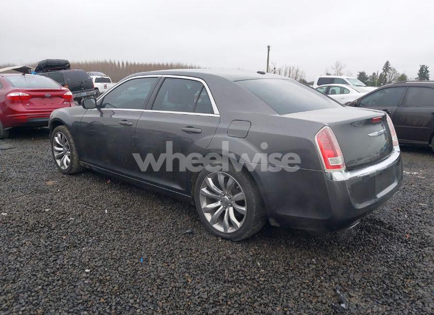 Photo 3 of 2013 Chrysler 300 MOTOWN (VIN 2C3CCAAG0DH707756)