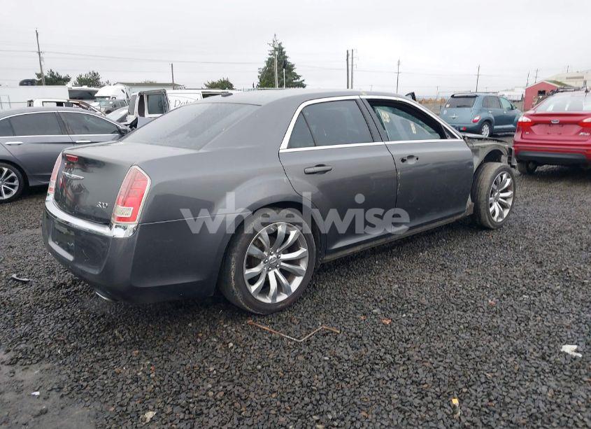 Photo 4 of 2013 Chrysler 300 MOTOWN (VIN 2C3CCAAG0DH707756)