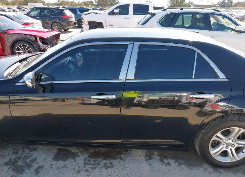 Photo 14 of 2014 Chrysler 300 (VIN 2C3CCAAG0EH212698)