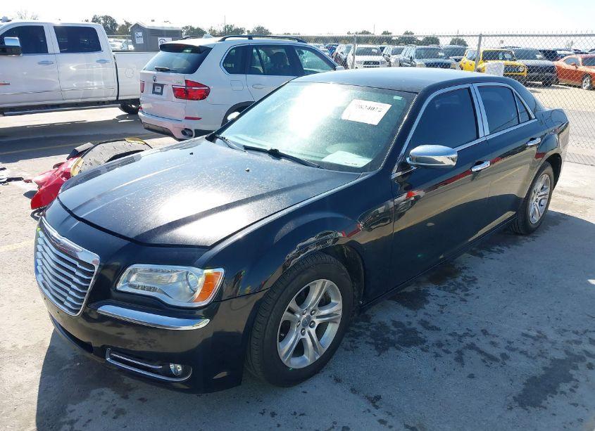 Photo 2 of 2014 Chrysler 300 (VIN 2C3CCAAG0EH212698)