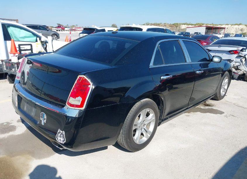 Photo 4 of 2014 Chrysler 300 (VIN 2C3CCAAG0EH212698)