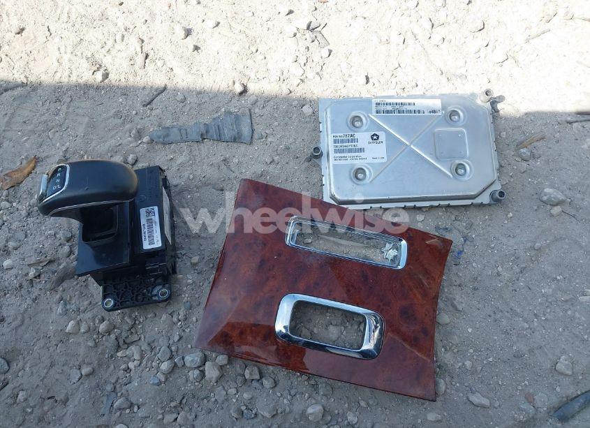 Photo 12 of 2014 Chrysler 300 (VIN 2C3CCAAG0EH220848)