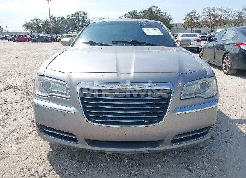 Photo 13 of 2014 Chrysler 300 (VIN 2C3CCAAG0EH220848)
