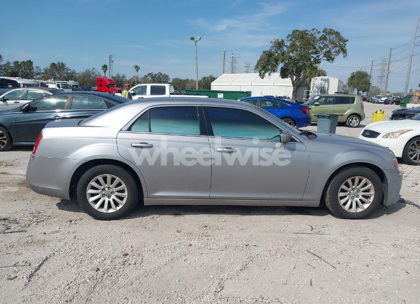 Photo 14 of 2014 Chrysler 300 (VIN 2C3CCAAG0EH220848)