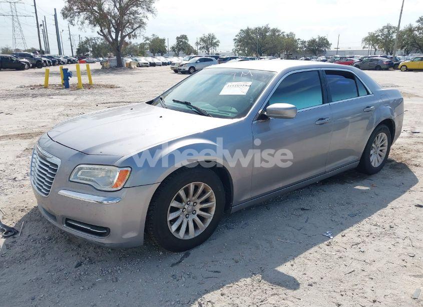 Photo 2 of 2014 Chrysler 300 (VIN 2C3CCAAG0EH220848)