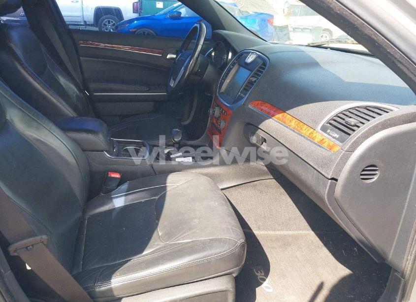 Photo 5 of 2014 Chrysler 300 (VIN 2C3CCAAG0EH220848)