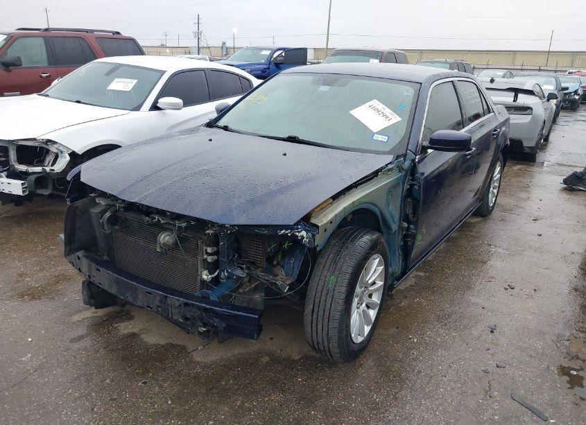 Photo 2 of 2014 Chrysler 300 (VIN 2C3CCAAG0EH236791)