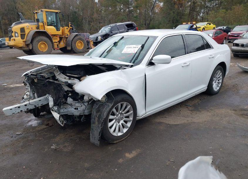 Photo 2 of 2014 Chrysler 300 (VIN 2C3CCAAG0EH255342)