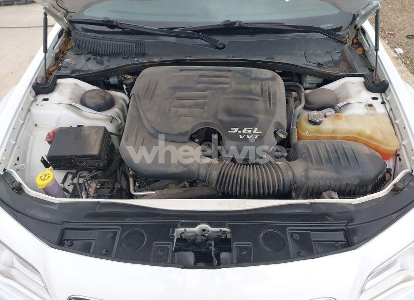 Photo 10 of 2014 Chrysler 300 UPTOWN EDITION (VIN 2C3CCAAG0EH327558)