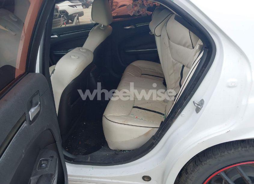 Photo 8 of 2014 Chrysler 300 UPTOWN EDITION (VIN 2C3CCAAG0EH327558)