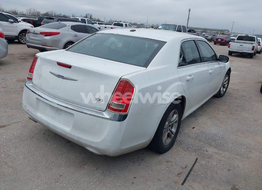 Photo 4 of 2014 Chrysler 300 (VIN 2C3CCAAG0EH343517)