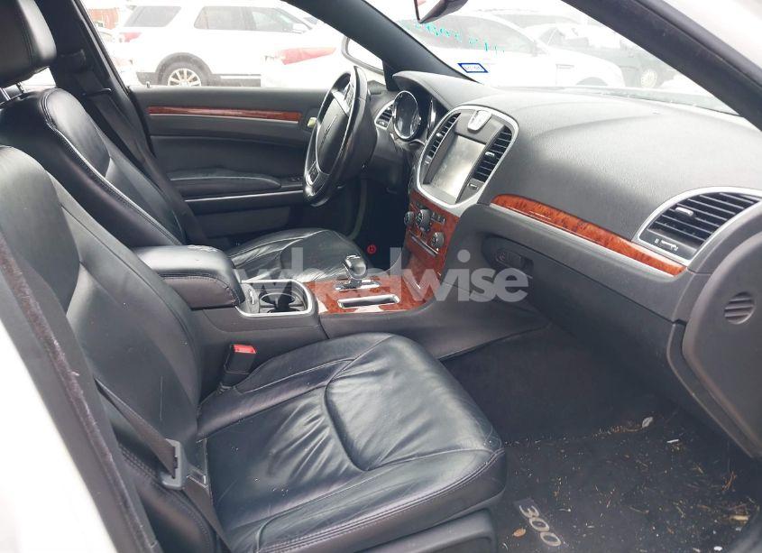 Photo 5 of 2014 Chrysler 300 (VIN 2C3CCAAG0EH343517)