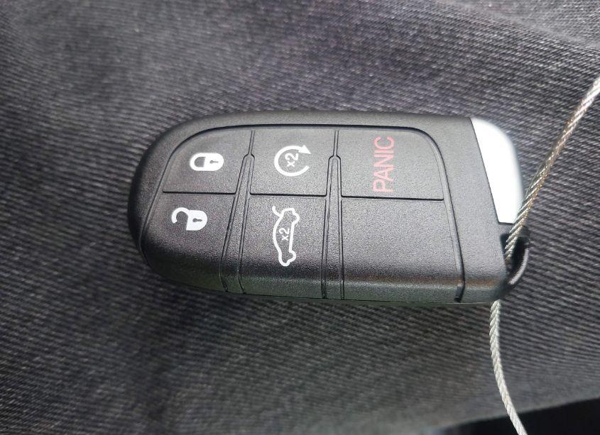 Photo 11 of 2015 Chrysler 300 LIMITED (VIN 2C3CCAAG0FH749279)