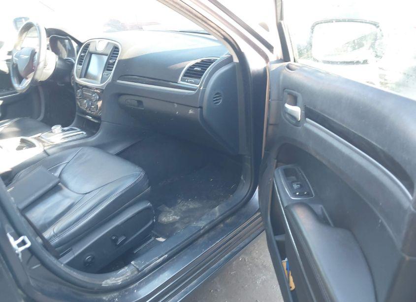 Photo 5 of 2015 Chrysler 300 LIMITED (VIN 2C3CCAAG0FH749279)