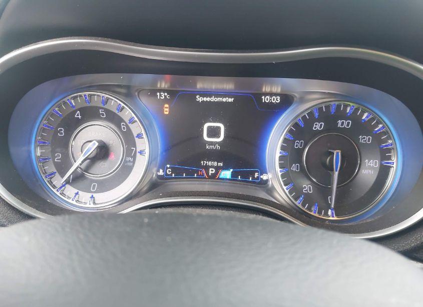 Photo 7 of 2015 Chrysler 300 LIMITED (VIN 2C3CCAAG0FH749279)