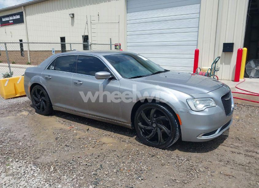2015 Chrysler 300 LIMITED (VIN 2C3CCAAG0FH785988) main photo