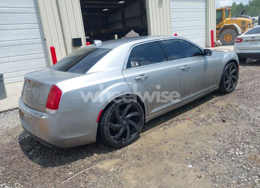 Photo 4 of 2015 Chrysler 300 LIMITED (VIN 2C3CCAAG0FH785988)