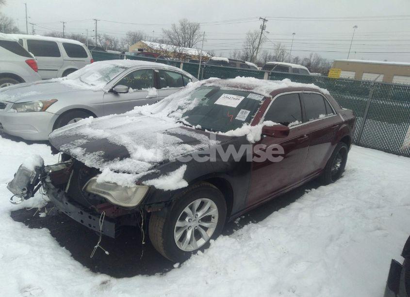 Photo 2 of 2015 Chrysler 300 LIMITED (VIN 2C3CCAAG0FH828905)