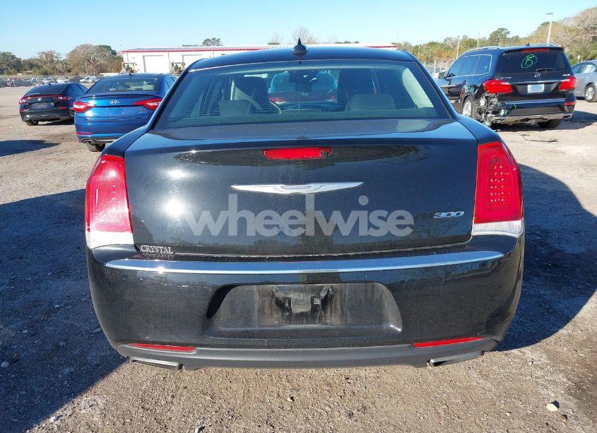 Photo 16 of 2015 Chrysler 300 LIMITED (VIN 2C3CCAAG0FH829469)