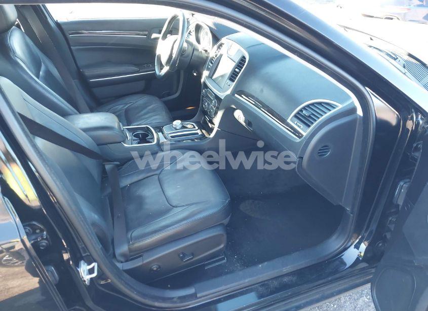 Photo 5 of 2015 Chrysler 300 LIMITED (VIN 2C3CCAAG0FH829469)