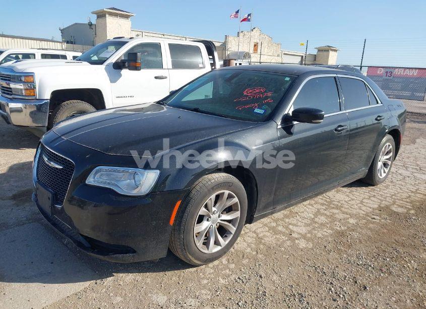 Photo 2 of 2015 Chrysler 300 LIMITED (VIN 2C3CCAAG0FH853691)