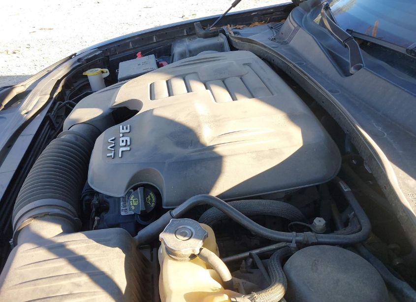 Photo 10 of 2015 Chrysler 300 LIMITED (VIN 2C3CCAAG0FH920693)