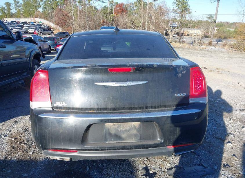 Photo 16 of 2015 Chrysler 300 LIMITED (VIN 2C3CCAAG0FH920693)