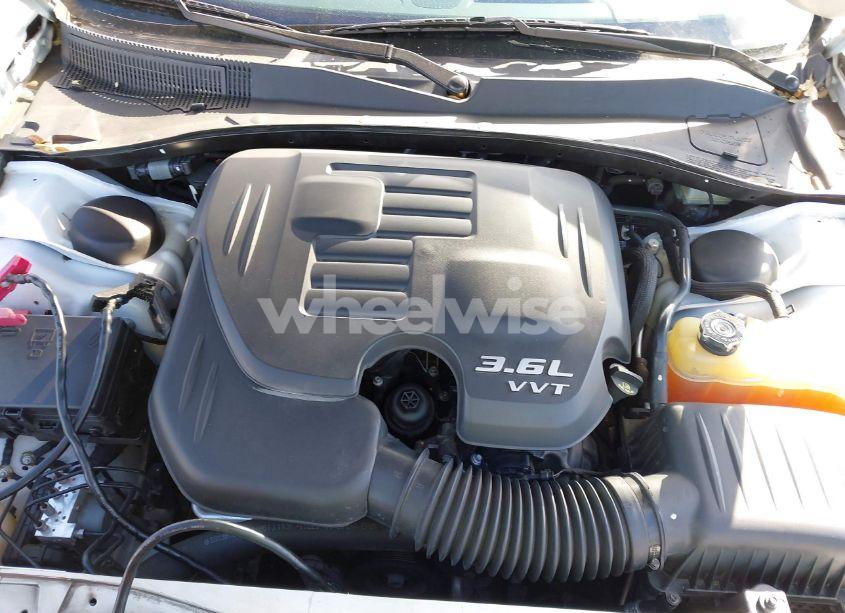 Photo 10 of 2016 Chrysler 300 ANNIVERSARY EDITION (VIN 2C3CCAAG0GH248426)