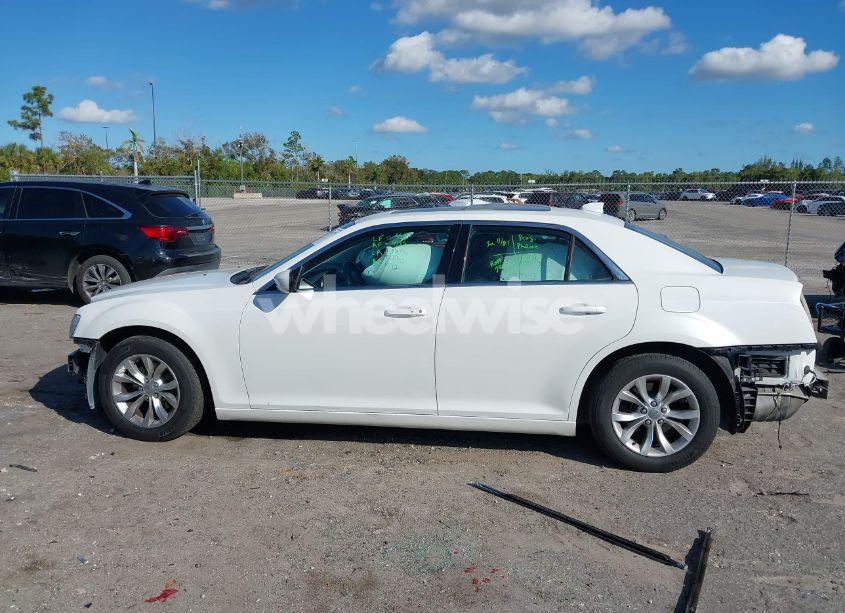 Photo 15 of 2016 Chrysler 300 ANNIVERSARY EDITION (VIN 2C3CCAAG0GH248426)