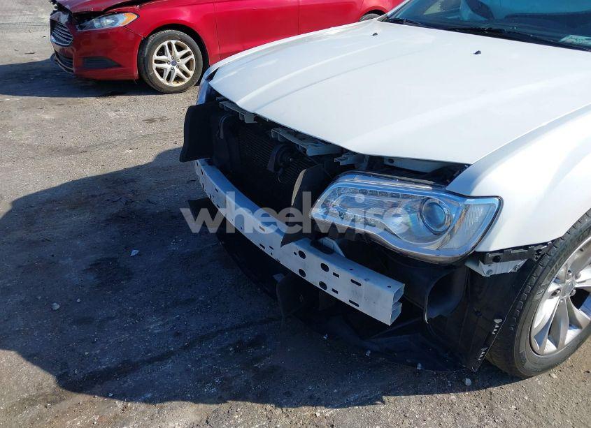 Photo 6 of 2016 Chrysler 300 ANNIVERSARY EDITION (VIN 2C3CCAAG0GH248426)