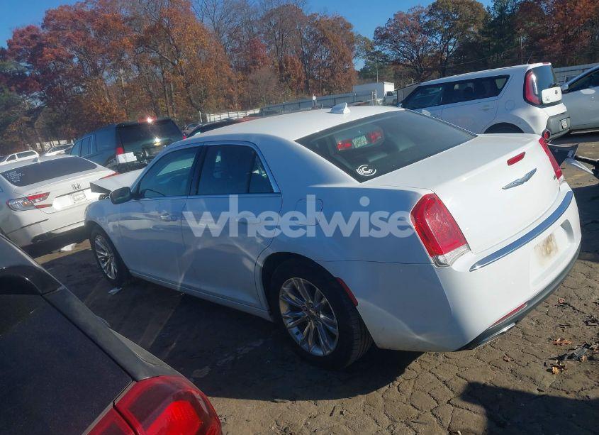 Photo 14 of 2016 Chrysler 300 LIMITED (VIN 2C3CCAAG0GH306339)