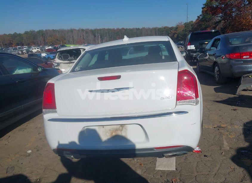 Photo 16 of 2016 Chrysler 300 LIMITED (VIN 2C3CCAAG0GH306339)