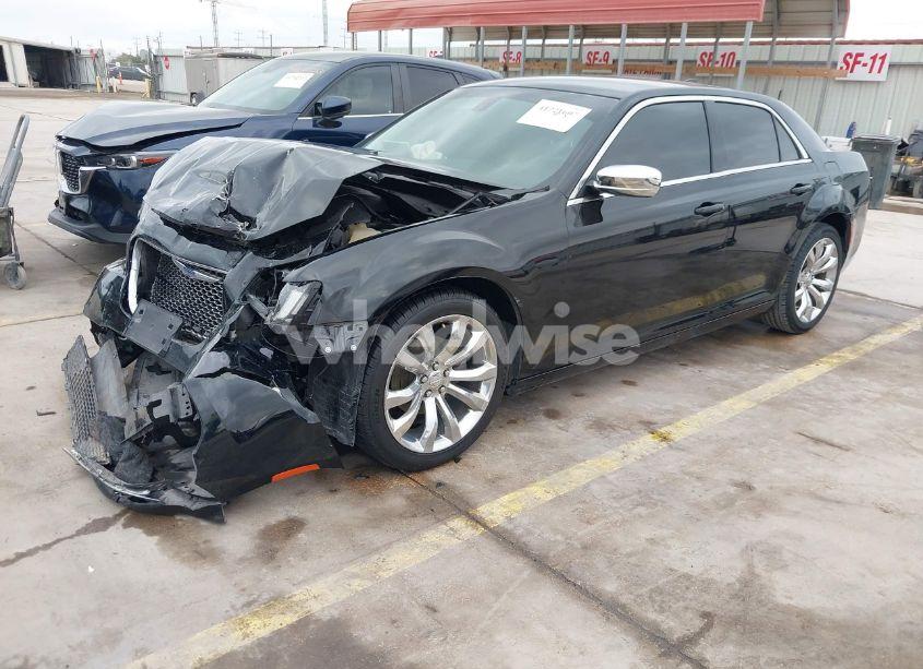 Photo 2 of 2018 Chrysler 300 TOURING (VIN 2C3CCAAG0JH294037)