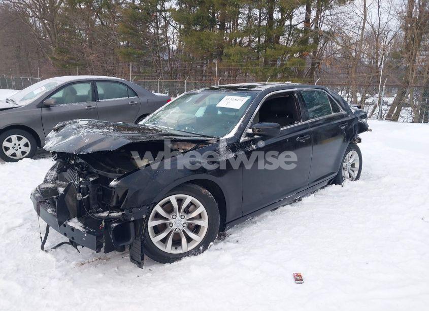 Photo 2 of 2021 Chrysler 300 TOURING (VIN 2C3CCAAG0MH595931)