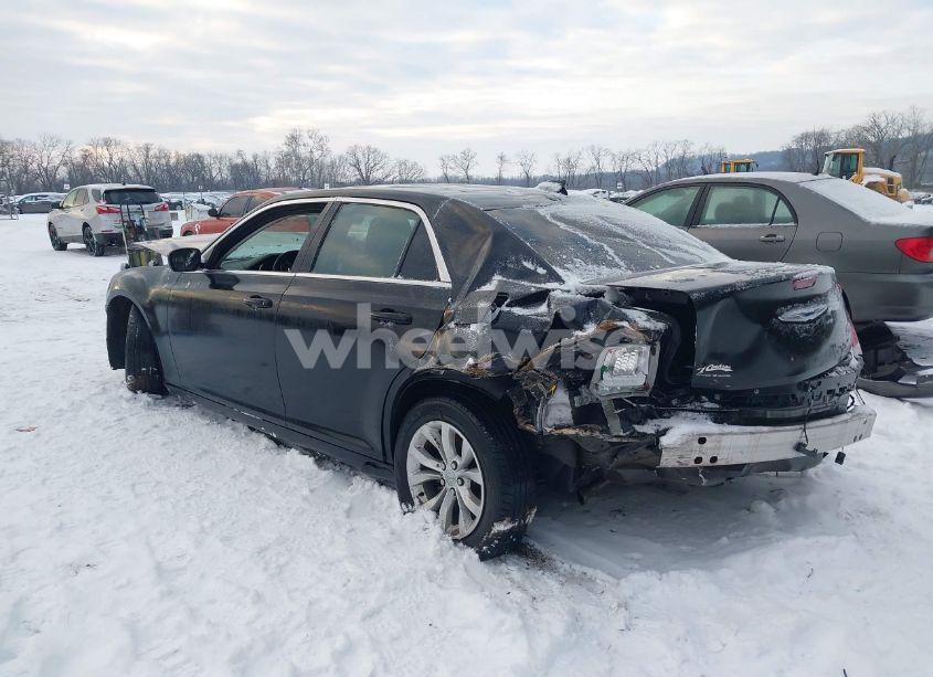 Photo 3 of 2021 Chrysler 300 TOURING (VIN 2C3CCAAG0MH595931)