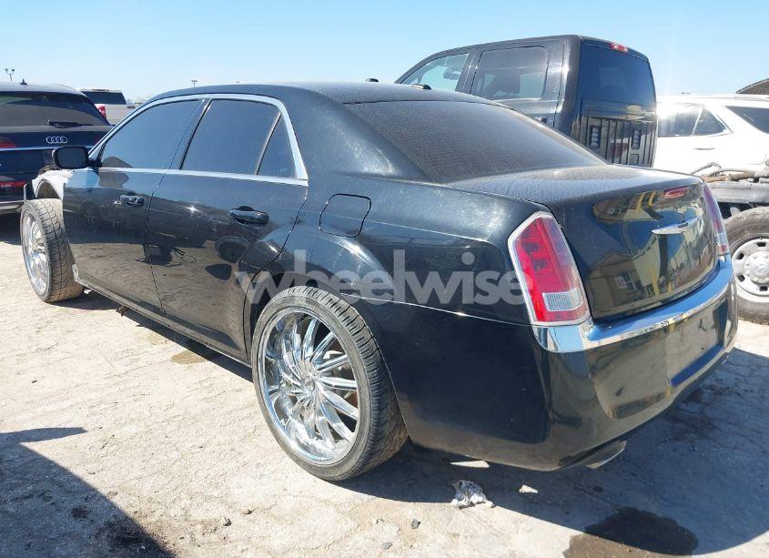 Photo 3 of 2012 Chrysler 300 (VIN 2C3CCAAG1CH104572)