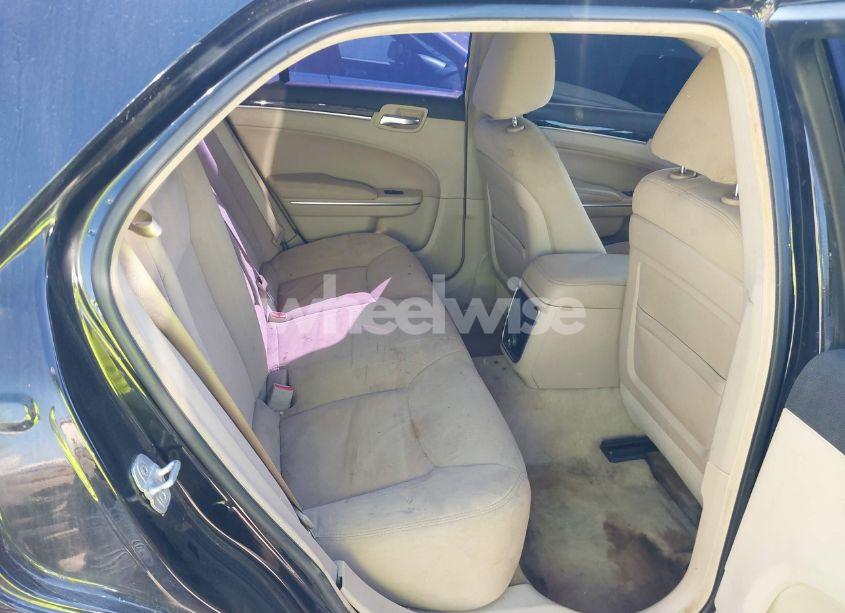 Photo 8 of 2012 Chrysler 300 (VIN 2C3CCAAG1CH104572)