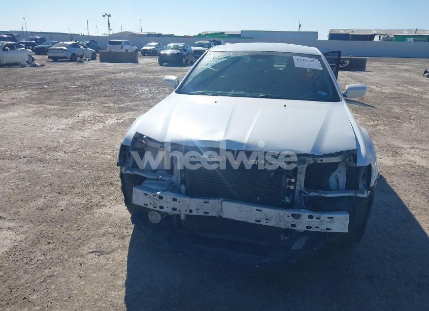 Photo 6 of 2013 Chrysler 300 MOTOWN (VIN 2C3CCAAG1DH559875)