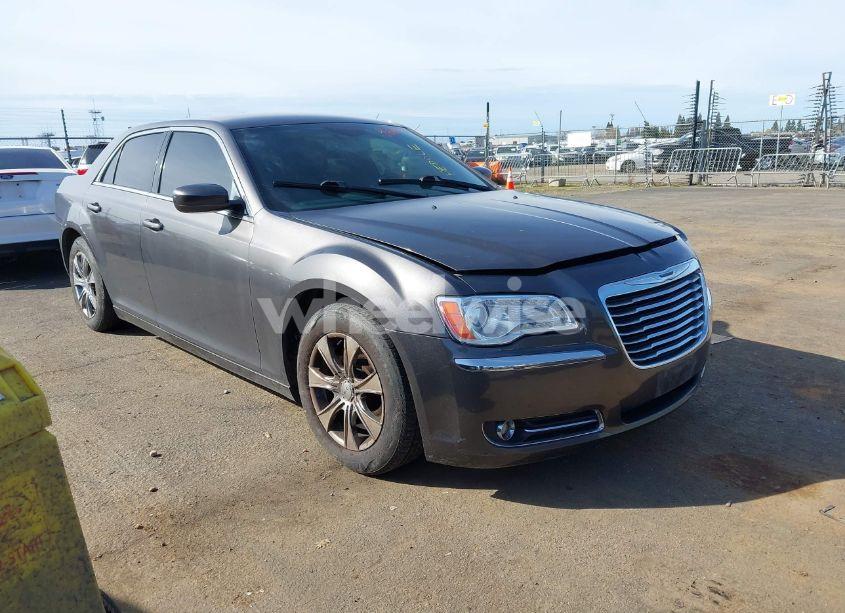 2013 Chrysler 300 MOTOWN (VIN 2C3CCAAG1DH588289) main photo