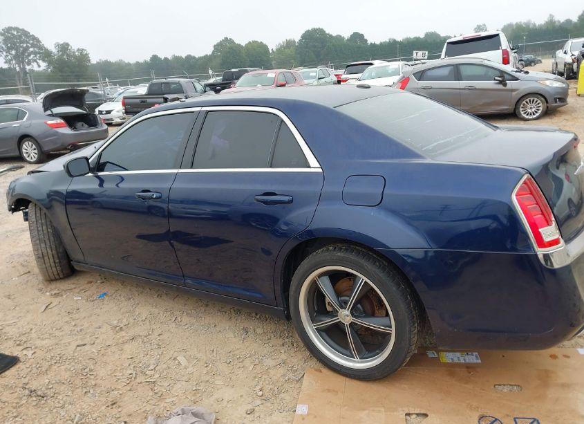 Photo 14 of 2013 Chrysler 300 MOTOWN (VIN 2C3CCAAG1DH739082)