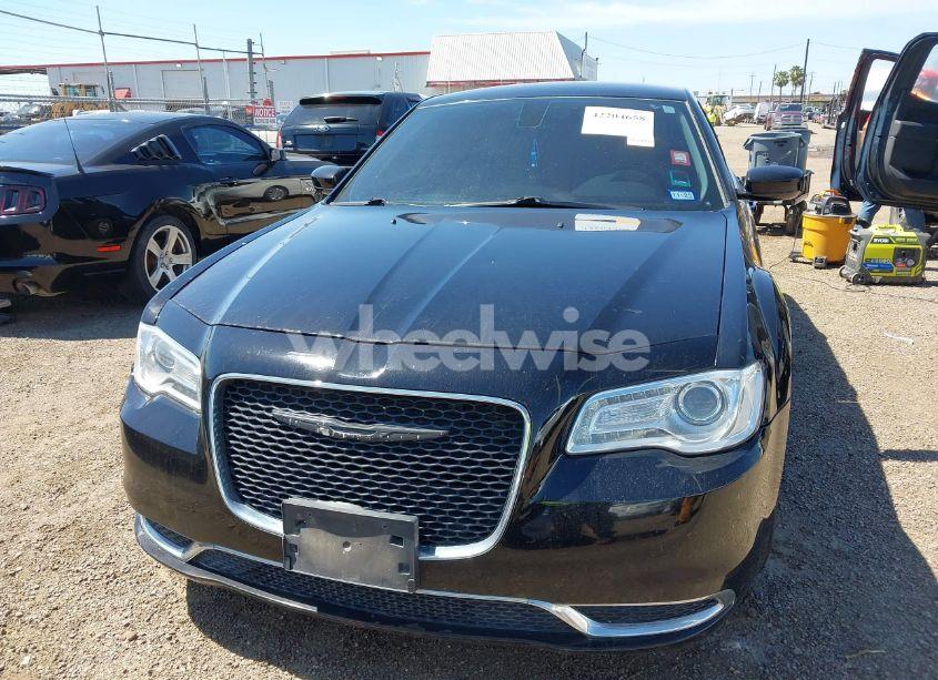 Photo 12 of 2015 Chrysler 300 LIMITED (VIN 2C3CCAAG1FH781397)