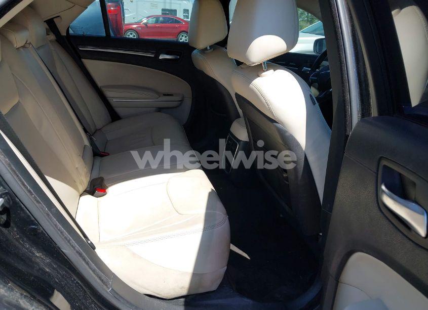 Photo 8 of 2015 Chrysler 300 LIMITED (VIN 2C3CCAAG1FH781397)