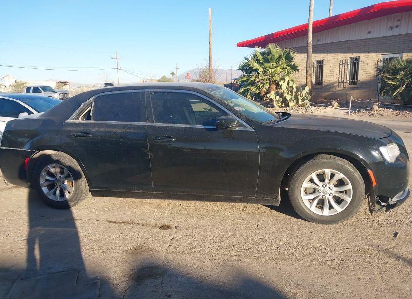 Photo 13 of 2015 Chrysler 300 LIMITED (VIN 2C3CCAAG1FH796983)