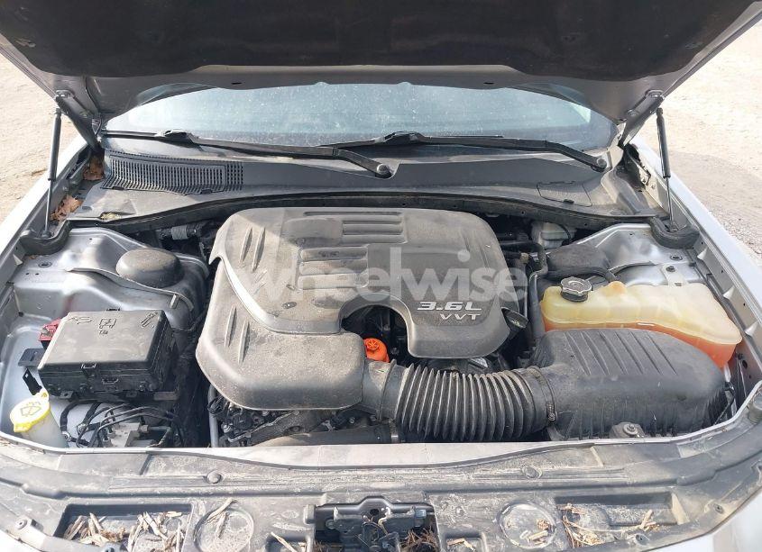 Photo 10 of 2015 Chrysler 300 LIMITED (VIN 2C3CCAAG1FH931721)