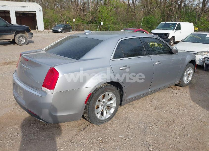 Photo 4 of 2015 Chrysler 300 LIMITED (VIN 2C3CCAAG1FH931721)