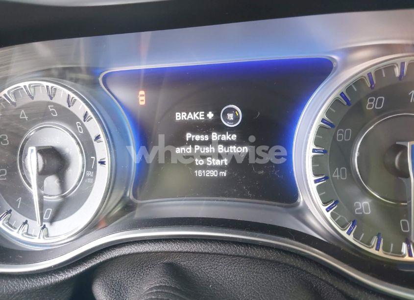 Photo 7 of 2015 Chrysler 300 LIMITED (VIN 2C3CCAAG1FH931721)