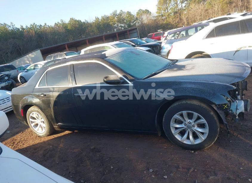 Photo 13 of 2016 Chrysler 300 (VIN 2C3CCAAG1GH216908)