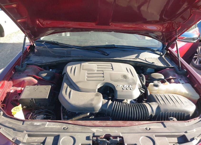 Photo 10 of 2021 Chrysler 300 TOURING L (VIN 2C3CCAAG1MH673438)