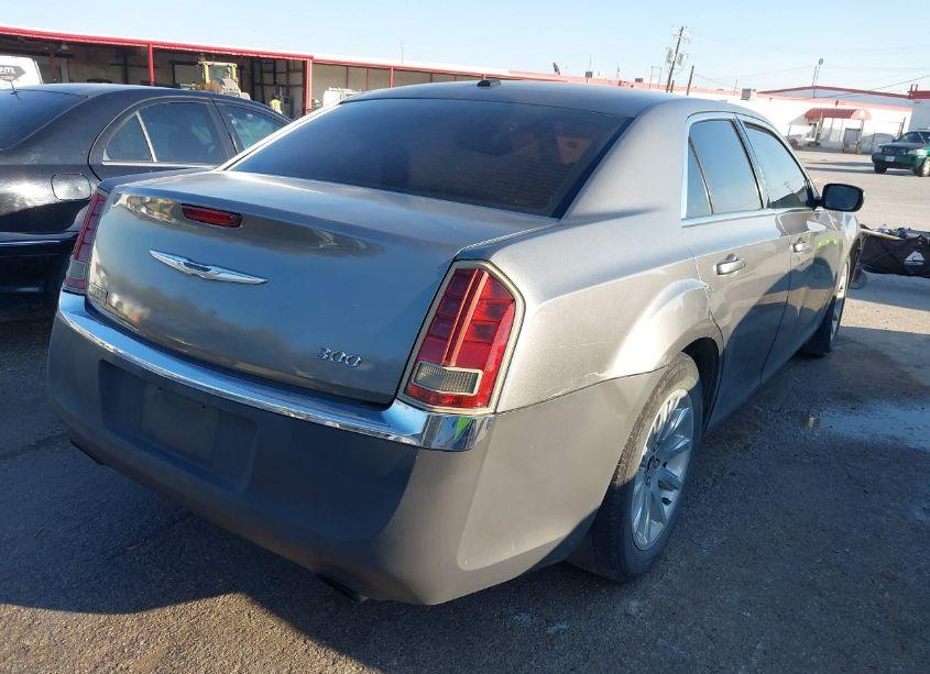 Photo 4 of 2012 Chrysler 300 (VIN 2C3CCAAG2CH116603)