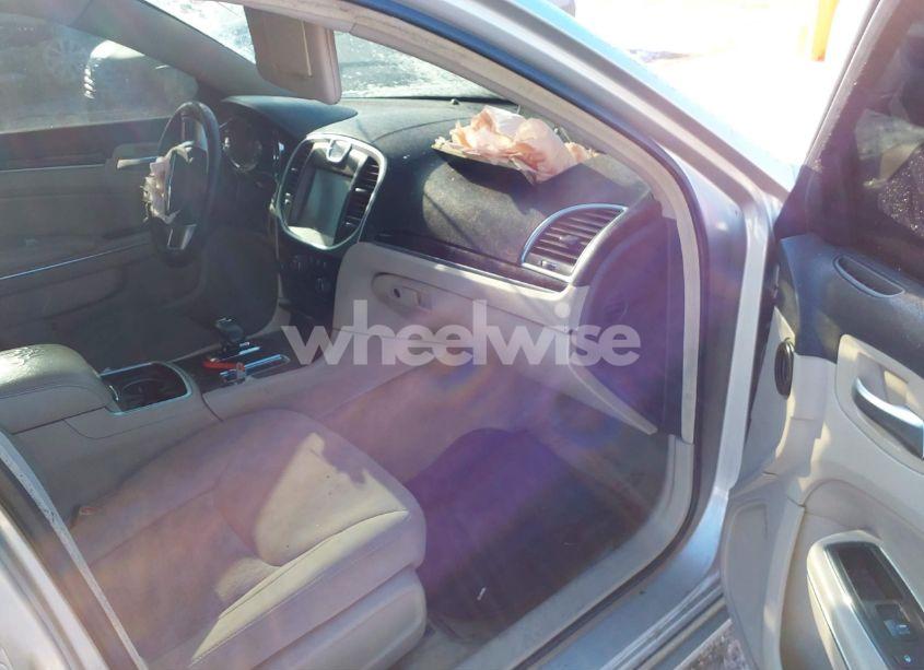 Photo 5 of 2012 Chrysler 300 (VIN 2C3CCAAG2CH251466)